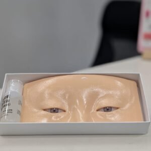 visage d’entrainement pour microblading